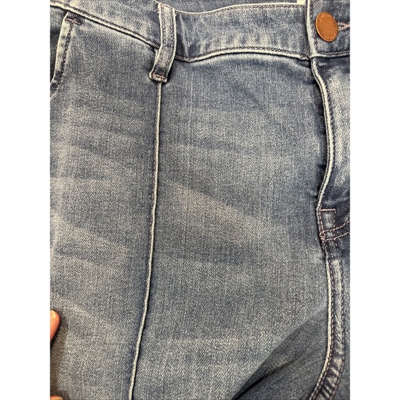 Lane Bryant Signature Fit Wide Leg Mid Rise Center Stitch Jeans Blue Denim Sz 14 - Picture 11 of 12